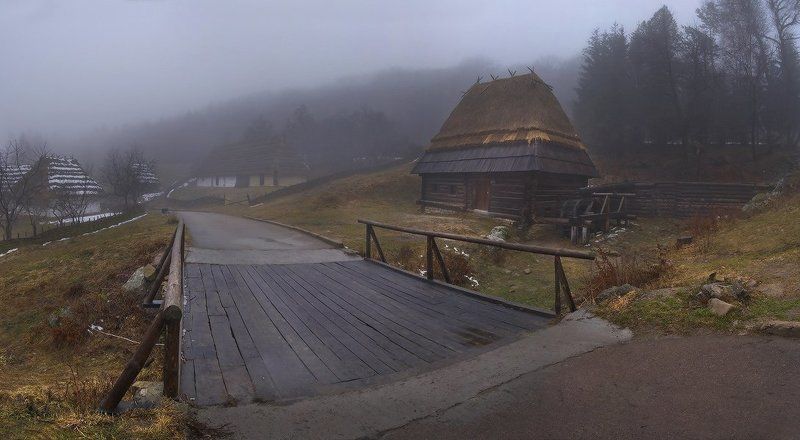 пирогово,киев,туман псевдо Карпаты... музей Пирогово, Киев фото превью