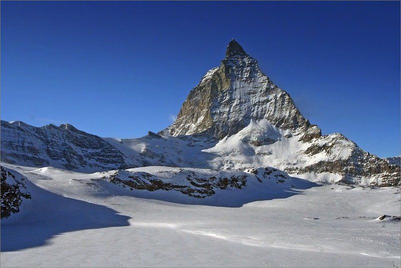 альпы, озеро, швейцария Высокогорное озеро у Маттерхорна фото превью