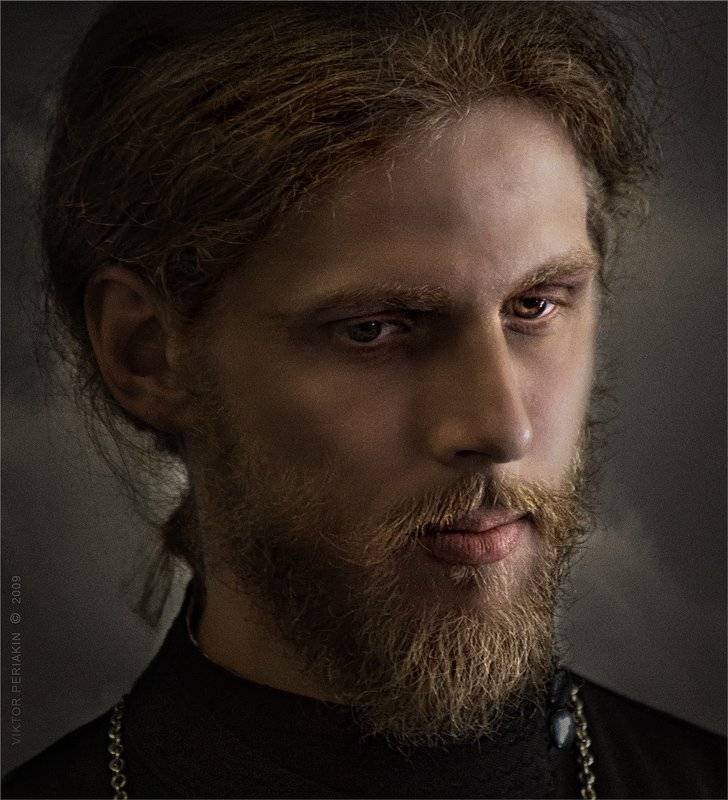 , Виктор Перякин