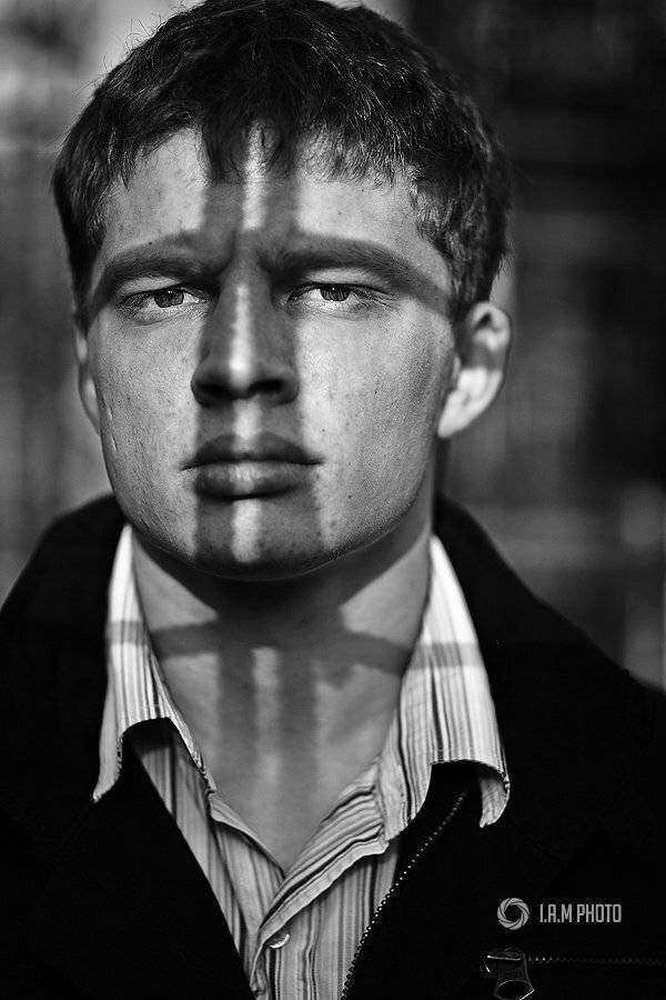 тень, рисунок, портрет, жанр, Артём Саватеев