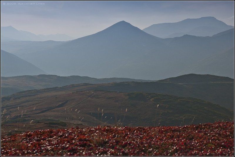 горы,дымка,дорога,долина,перевал,перспектива,камчатка Перевал фото превью