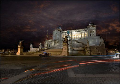 Рим. Ночь. Алтарь Отечества