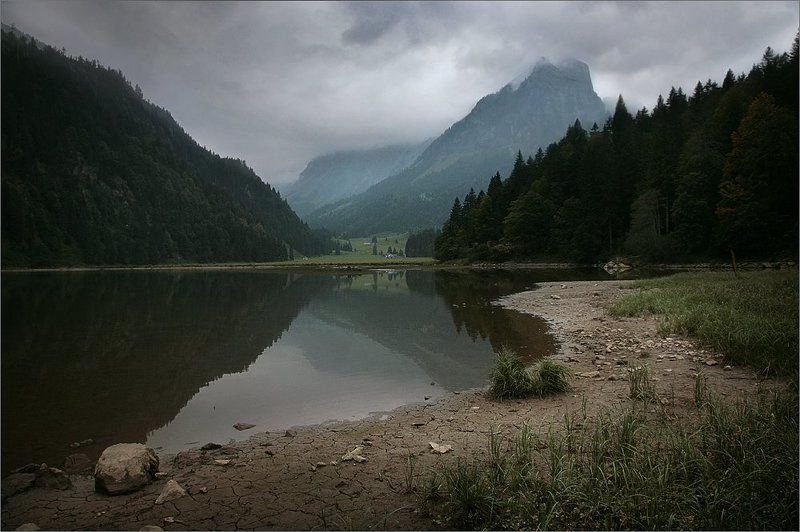 альпы, озеро, швейцария Тихое озеро фото превью