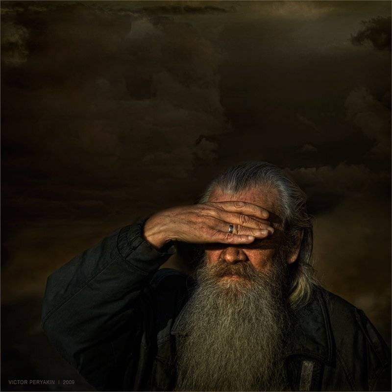 , Виктор Перякин