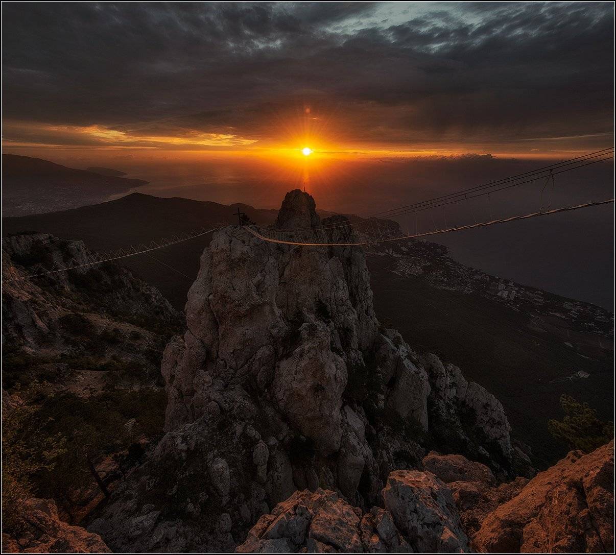 , АНАТОЛИЙ ДОВЫДЕНКО