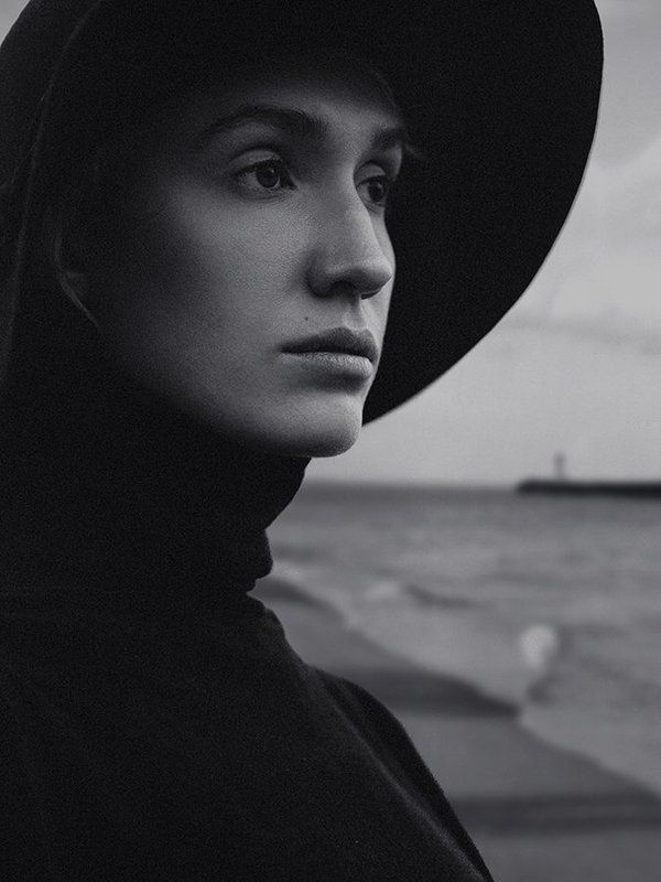 Black фото превью