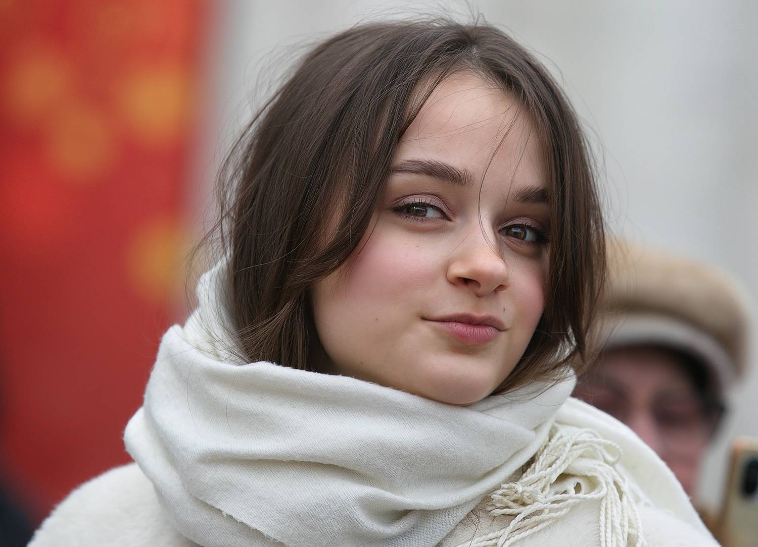 уличный женский портрет, люди и город, Vera Trandina