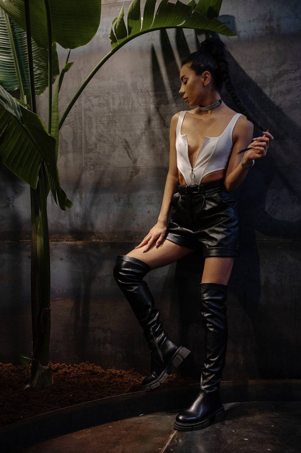 woman, brunette, black, glamour, lingerie, Лео Шумов