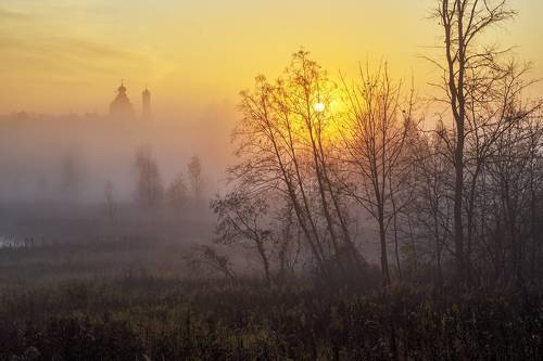 Солнце восходит