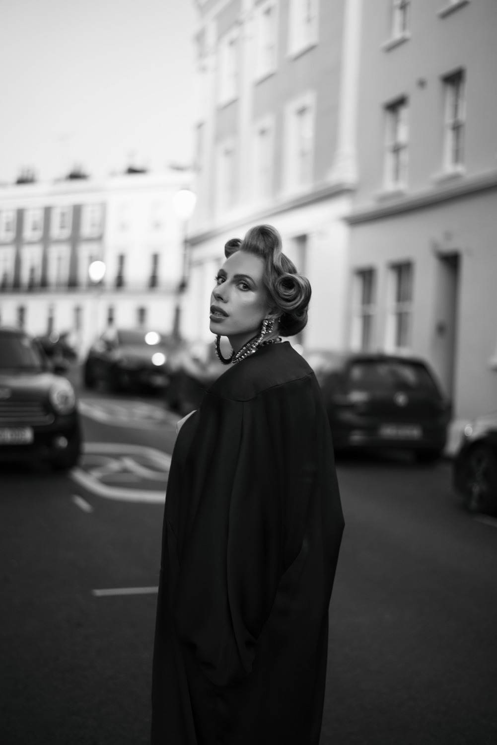 elegance portrait bnw black and white London nikon, Rafal Lapszanski