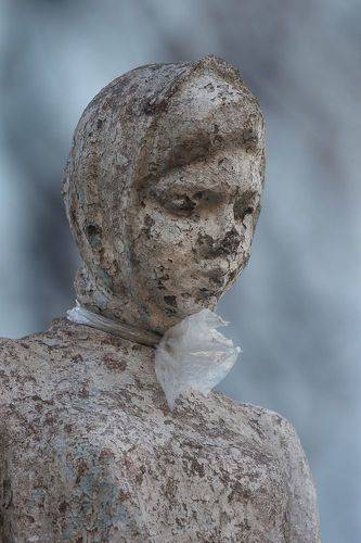 Девочка с платочком.