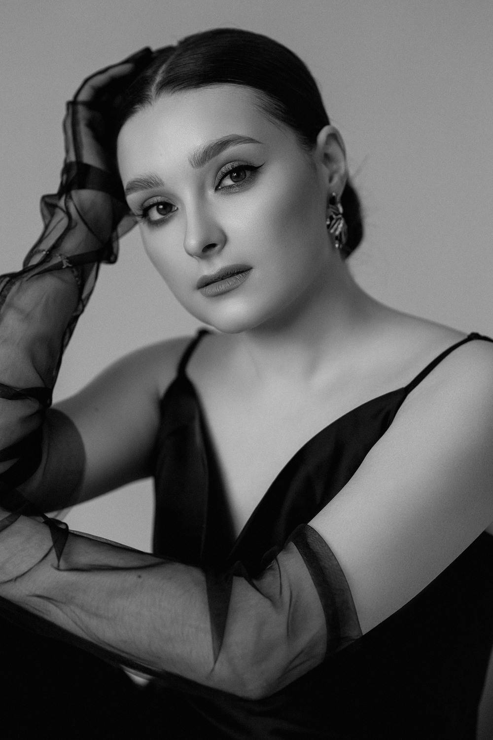 девушка, модель, портрет, фотосессия, студия, гламур, girl, model, modeling, young, portrait, творческий портрет, женский портрет, woman, young woman, glamour, постановка, постановочная фотография, fashion, чб, чёрно-белое фото, bw, blackandwhite, Васильев Владимир