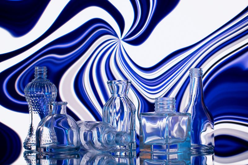 Mirror and glass фото превью