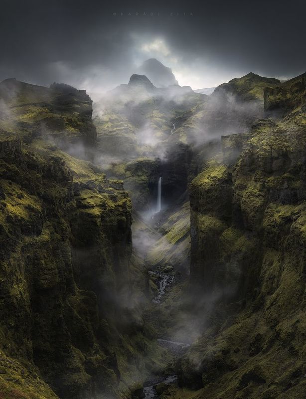 iceland, canyon foggy waterfall landscape Impressions about the lost Canyon фото превью