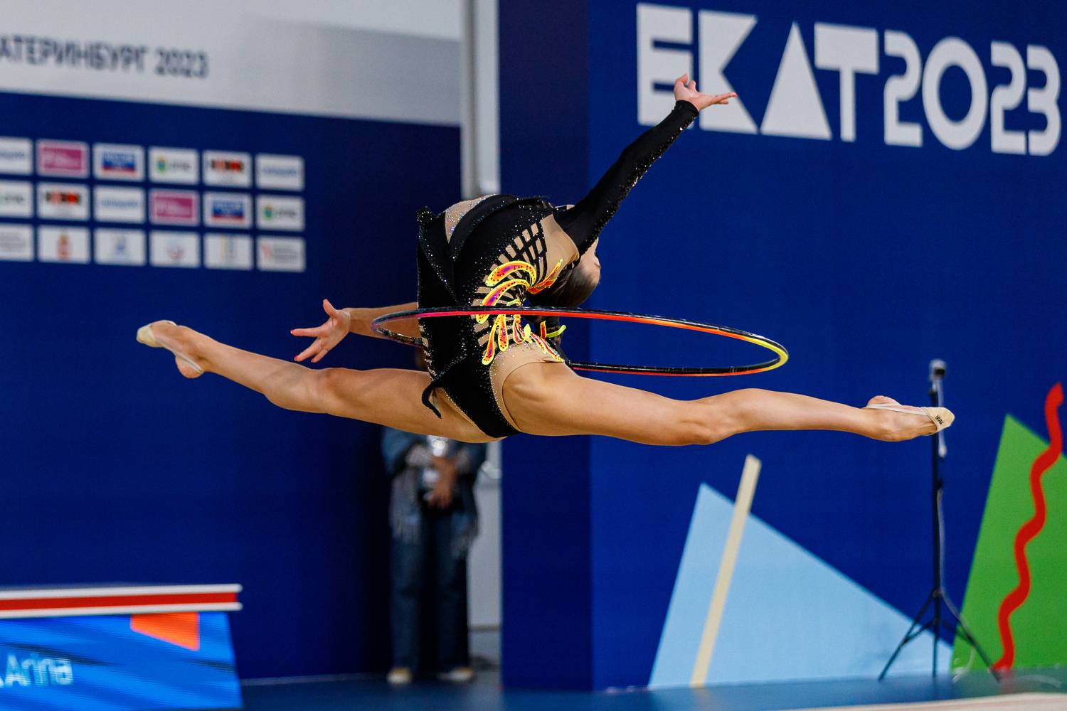 спорт, гимнастика, спортсмен, обруч, Юрий Ломакин