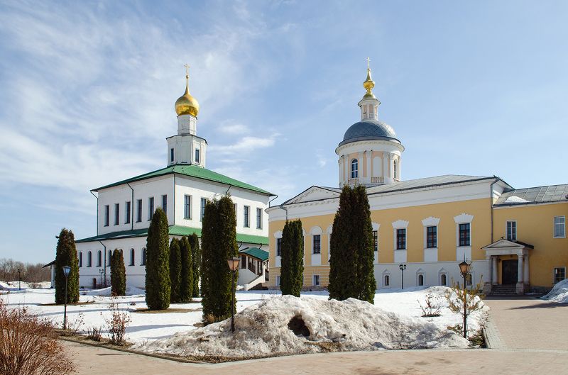 Коломна. Старо-Голутвин монастырь. фото превью