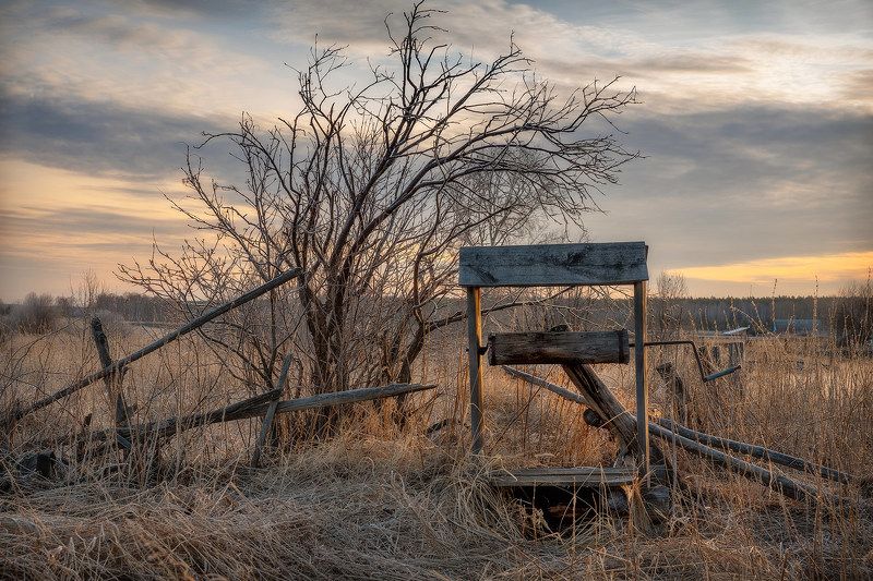 колодец, деревня, село, провинция, глубинка, урал, рассвет, осень, пейзаж Старый колодец фото превью