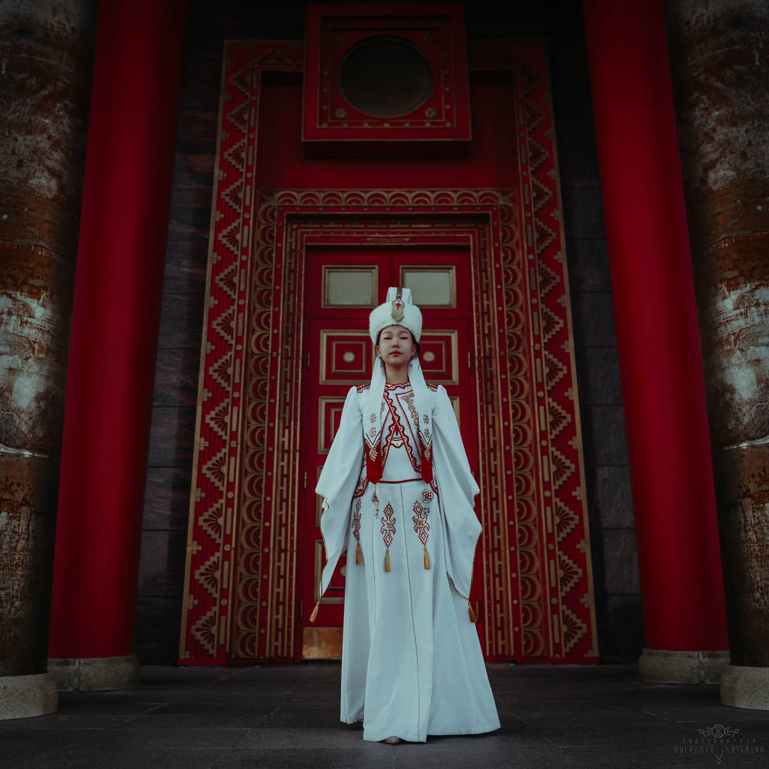 калмыкия, храм, буддизм, традиционный костюм, народы, Кулакова Екатерина