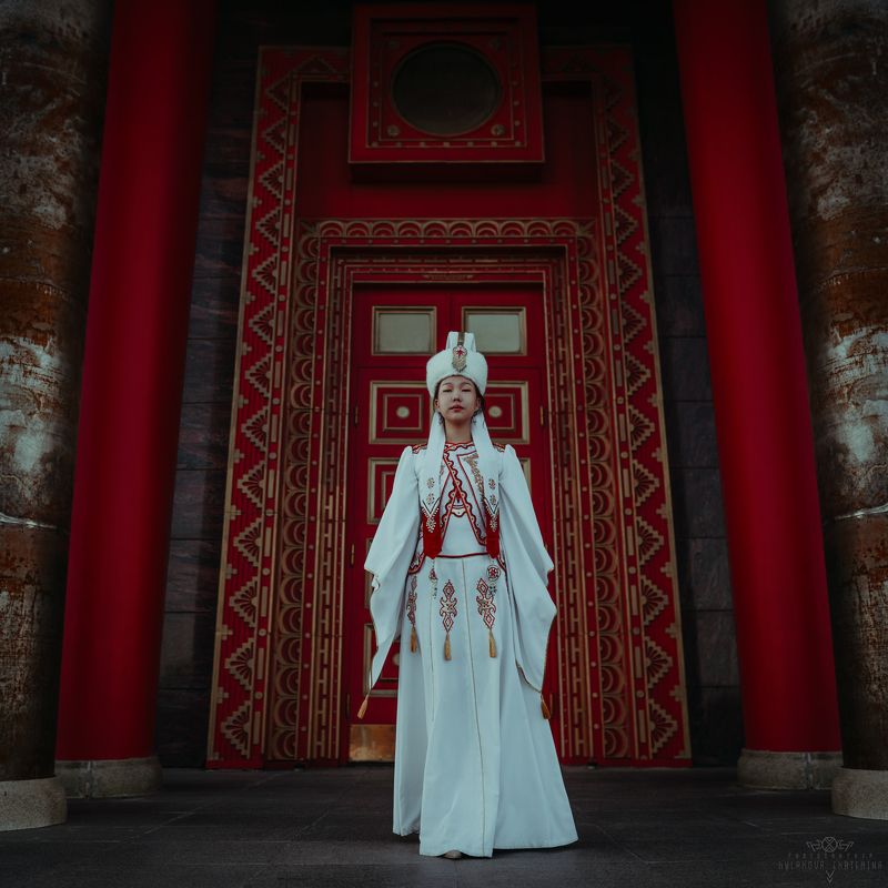 калмыкия, храм, буддизм, традиционный костюм, народы  фото превью