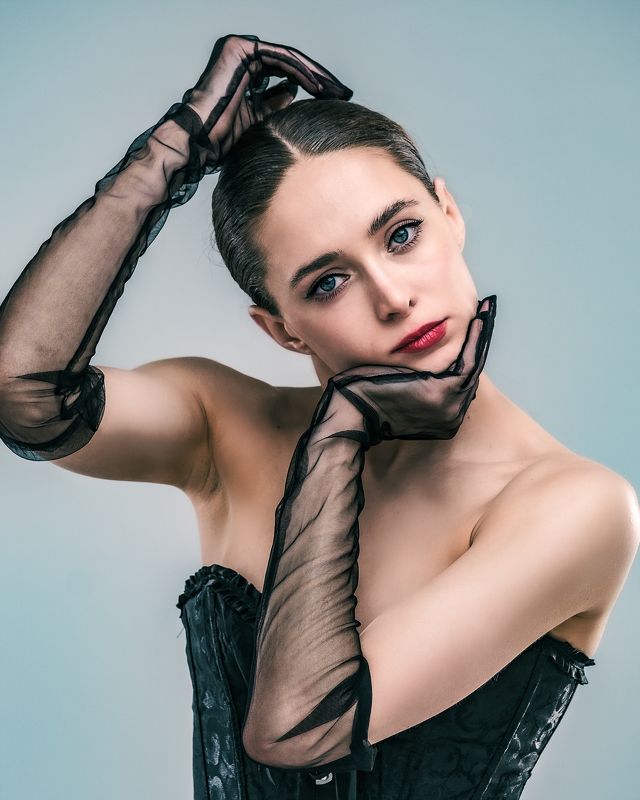 арт фото, артпортрет, бьюти фотосессия, ретро фотосессия, контент фотосессия, женский портрет, эмоциональный портрет, деловая фотосессия, фотосессия для специалистов Голова кругом фото превью