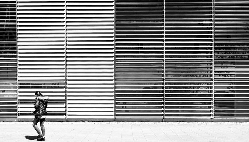 Loneliness of the shopping mall фото превью