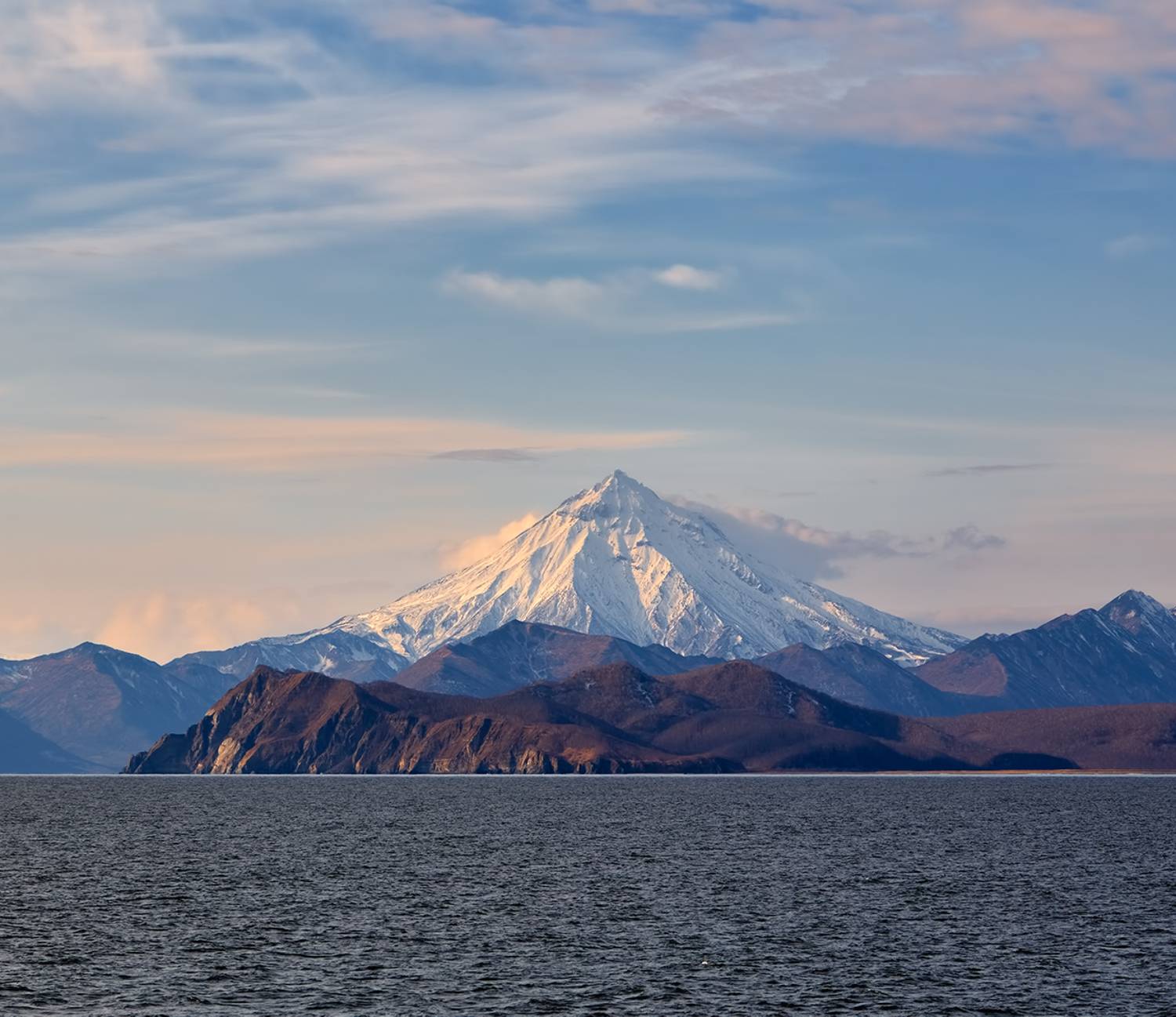 камчатка, вулкан, утро, осень, горы, берег, Евгений Паршуков