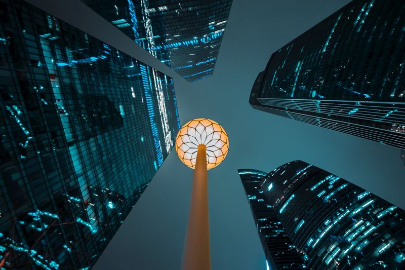 architecture, night, line, building, moscow, russia, urban, city, light, skyscraper Ночное солнце города фото превью