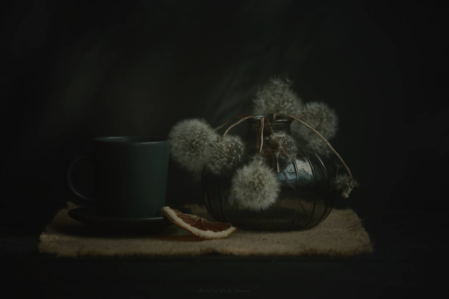 чашка кофе, оттенки цвета, чашка кофе, оттенки цвета, минимализм, a cup of coffee, shades of color, minimalism, меланхолия, Стасов Виталий