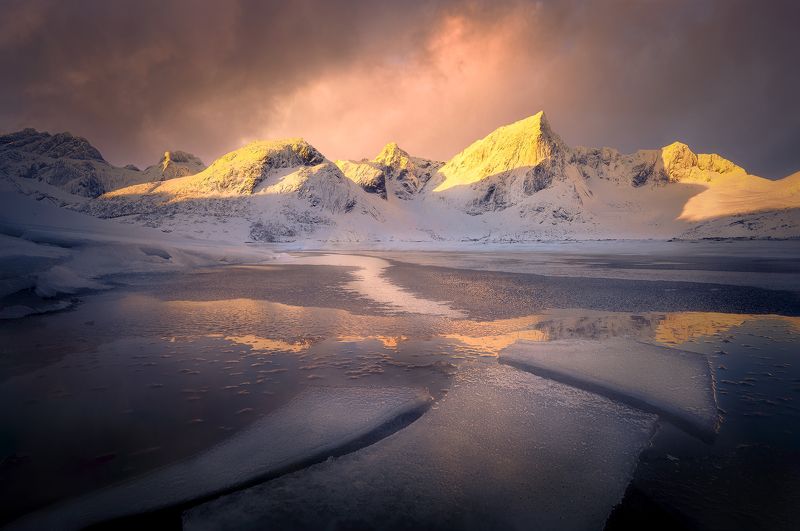 Ice and Fire фото превью