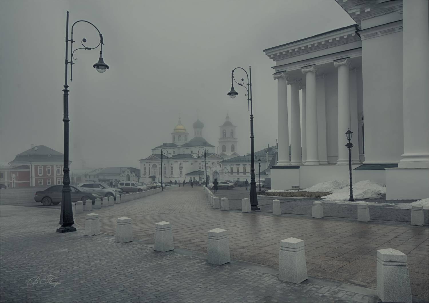 туман колонны монастырб, Вера Петри