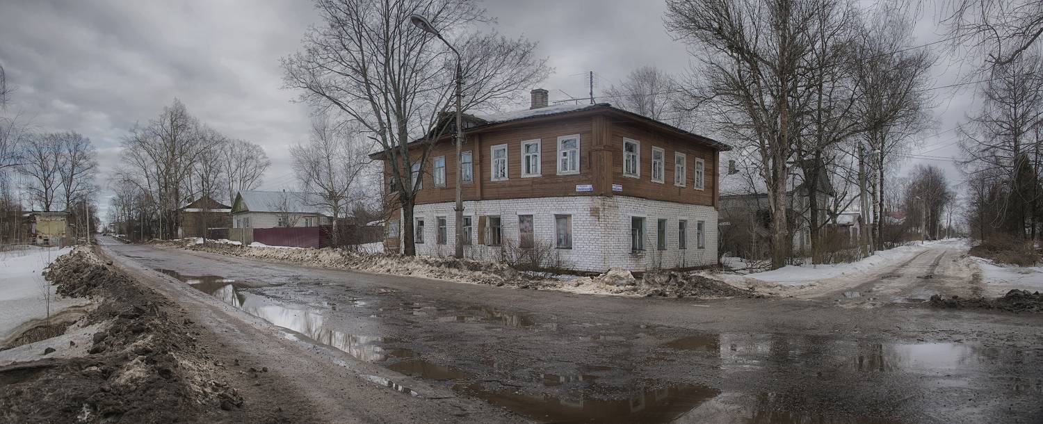 дом, улица, весна, лужи, грязь, глубинка, Сергей Аникин