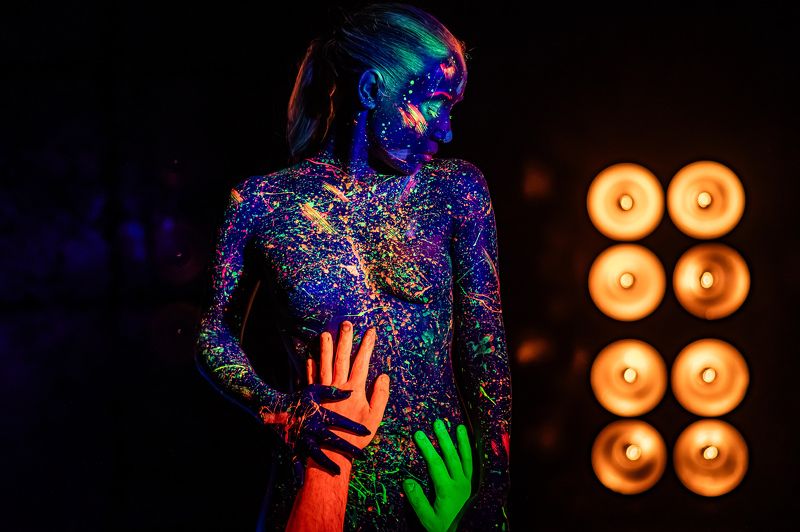 боди-арт, ультрафиалет, краска, ню, Михаил Решетников Флюрный боди арт фото превью