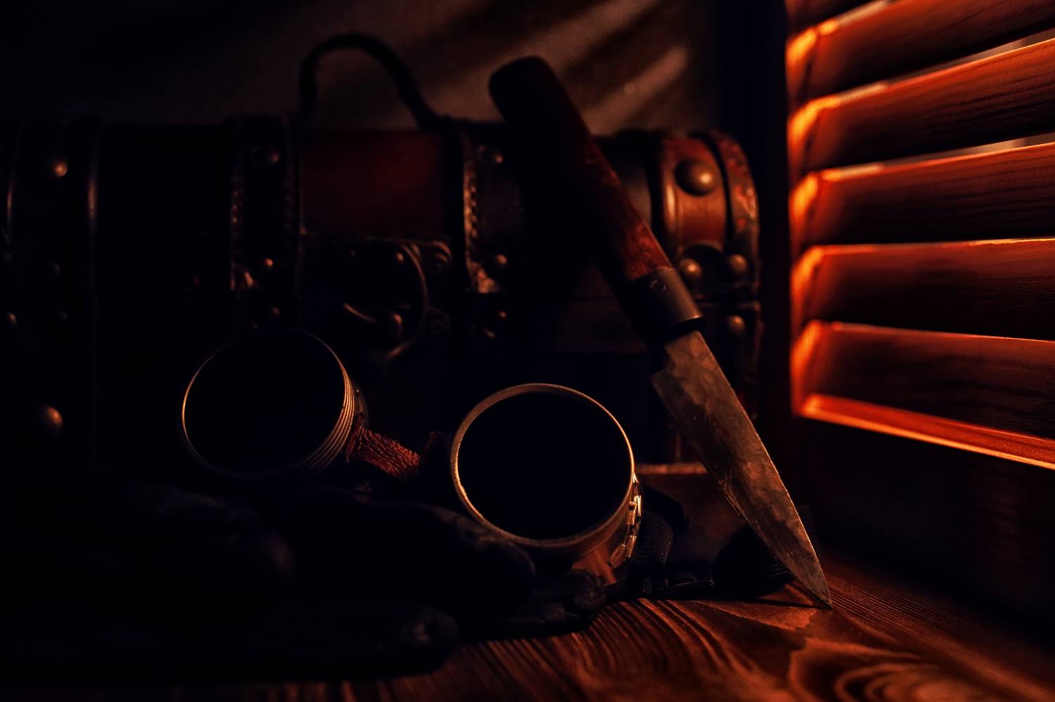 натюрморт, очки, очки в стиле, экшен, жалюзи, нож, агрессия, темные очки, Стасов Виталий