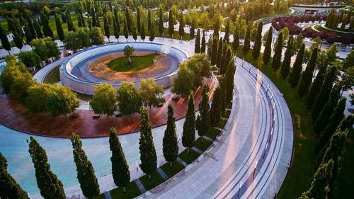 Утренний парк.