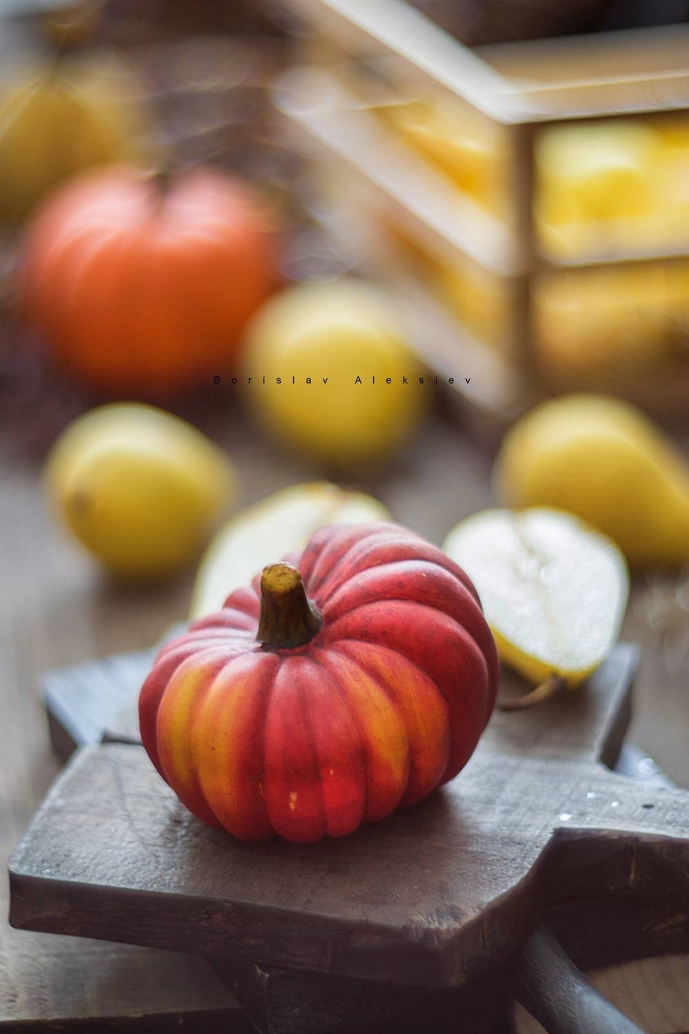 pumpkin,food,light,bokeh,onterior,wood,orange,yellow, Алексиев Борислав