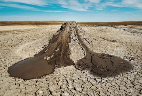 В долине грязевых вулканов.
