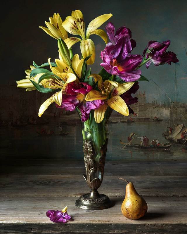 Tulips and Lilies фото превью