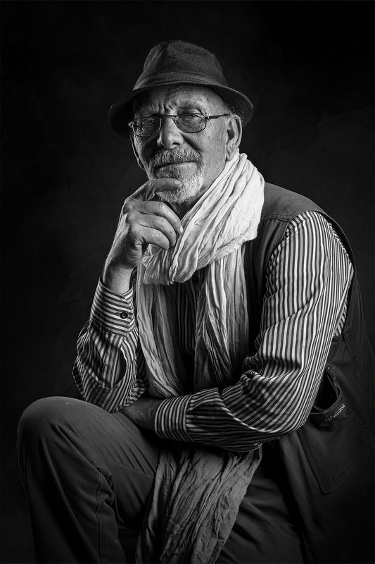 #photography #maleportrait #male #portrait #portraitphotography #photo #studio #portraitstudio #flashstudio #amateur #profesional #photographe #khenchela #ainbeida #algeria Djo фото превью