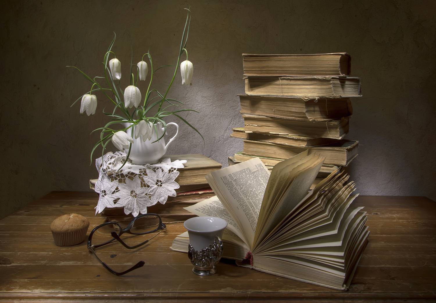 натюрморт, рябчики, книги, Феденкова Татьяна