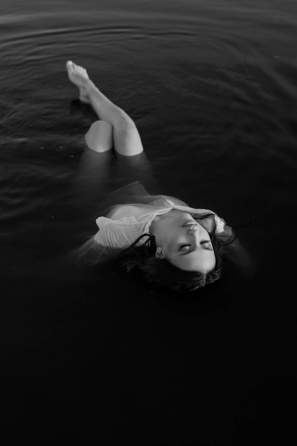 девушка, модель, портрет, фотосессия, студия, гламур, girl, model, young, portrait, творческий портрет, женский портрет, woman, young woman, glamour, постановка, постановочная фотография, fashion, чб, чёрно-белое фото, bw, blackandwhite, fine art, sexy, Васильев Владимир