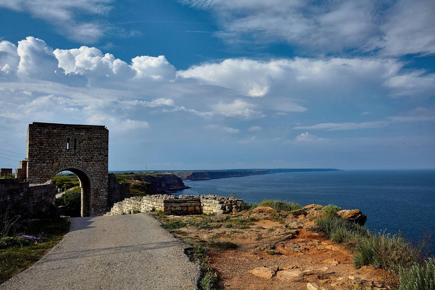 калиакра. облака. развалины. арка., Totoro D