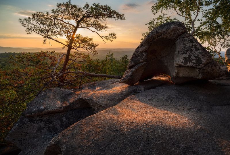 закат, вечер, солнце, пейзаж, аракуль, скалы, природа, лето, тепло Ускользающий свет фото превью