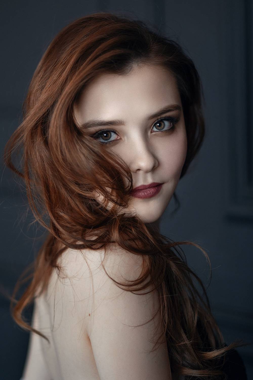 портрет девушка, Михаил Корнилов