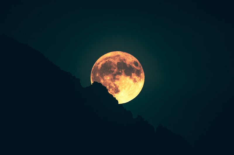 Восход голубой луны. фото превью