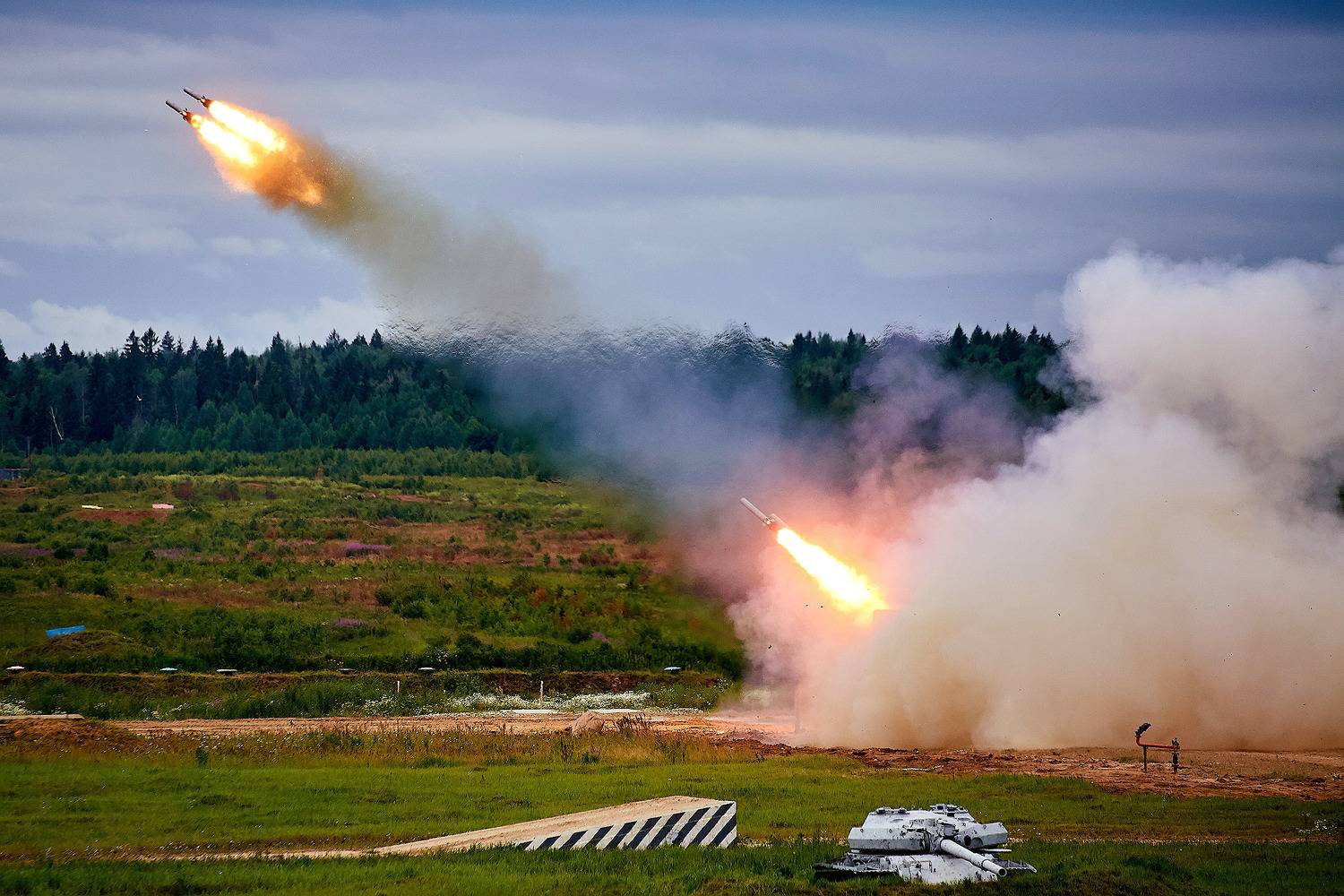 техника. ракета. оружие. полигон., Totoro D