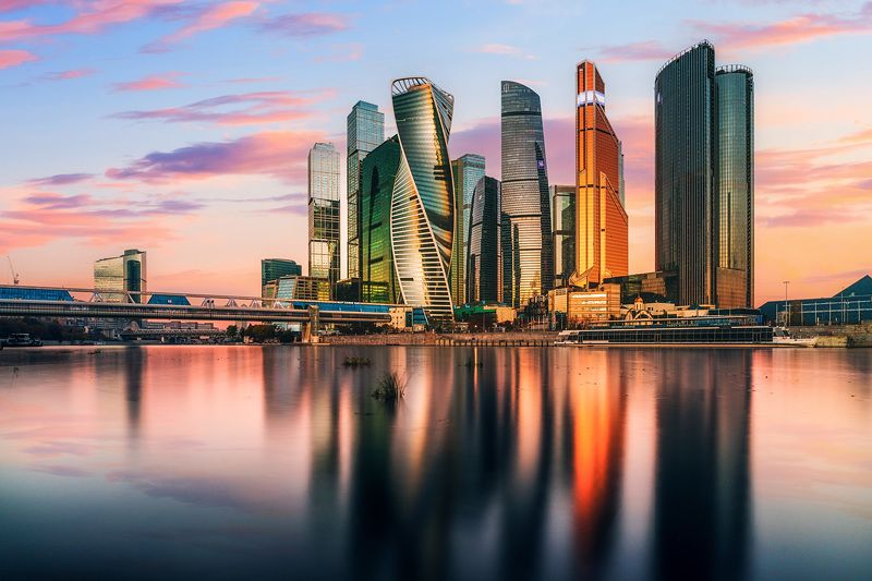 москва, рассвет, москва сити, река, небоскребы, деловой центр, город, центр, облака, вода, отражение, пейзаж Рассвет в Москва сити фото превью