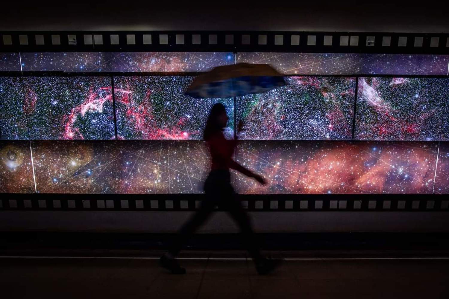 metrovisi&oacute;n, streetphotography, street, fotograf&iacute;a callejera, bastian cifuentes araya, periodista furioso, streetphoto, street photo, street photography, metro, subway, metro de santiago,, Cifuentes Araya Basti&aacute;n