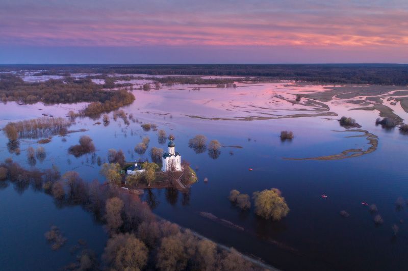 покрова на нерли, разлив, боголюбовский луг Малиновый закат фото превью