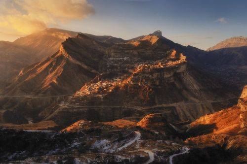 Айвазовский от Шишкина, или Вечерний Гуниб зимой