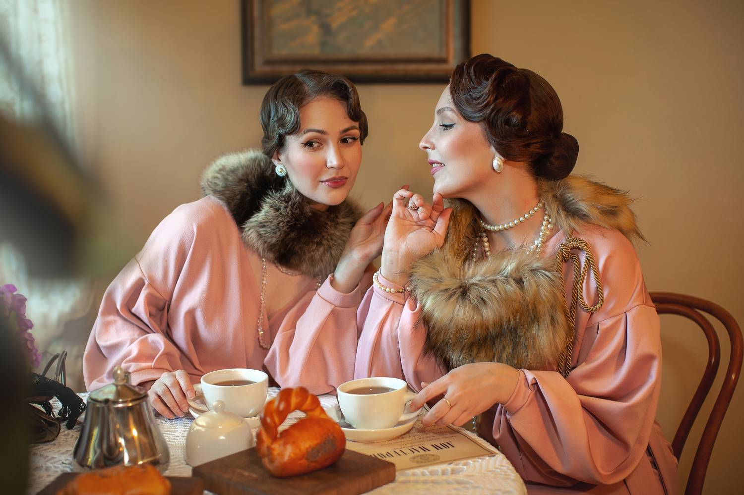 девушка калачная подружки чай посиделки  весна любовь солнце красота счастье мечты красавица фотография, Шепелева Татьяна